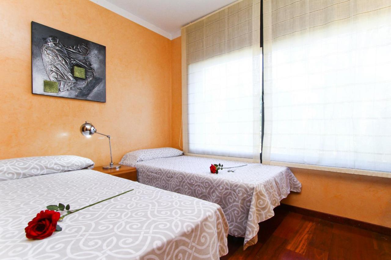 New Play Lake Villa Salou Dış mekan fotoğraf